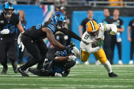 Injury-riddled Packers look to boost ground game